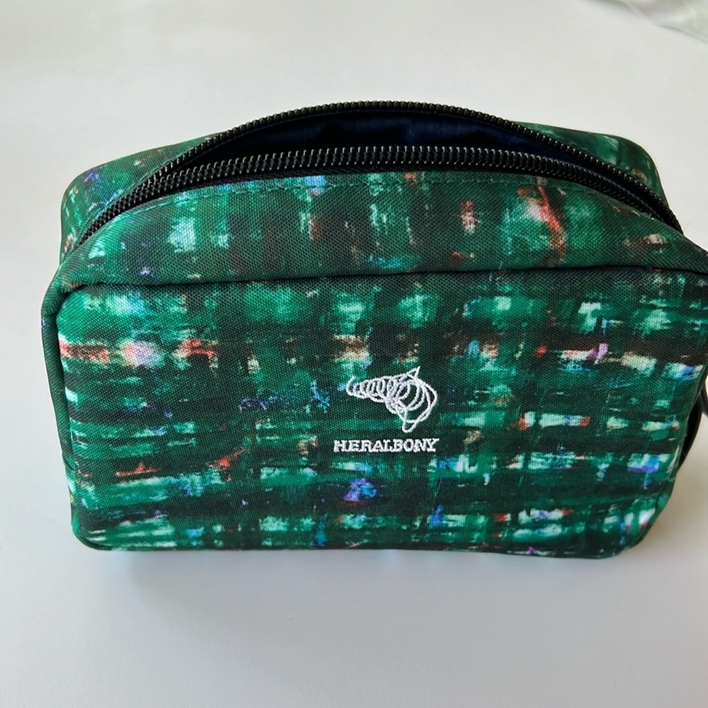 Travel bag
